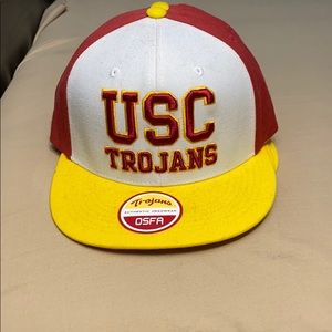 Red, white, and yellow USC Trojans hats